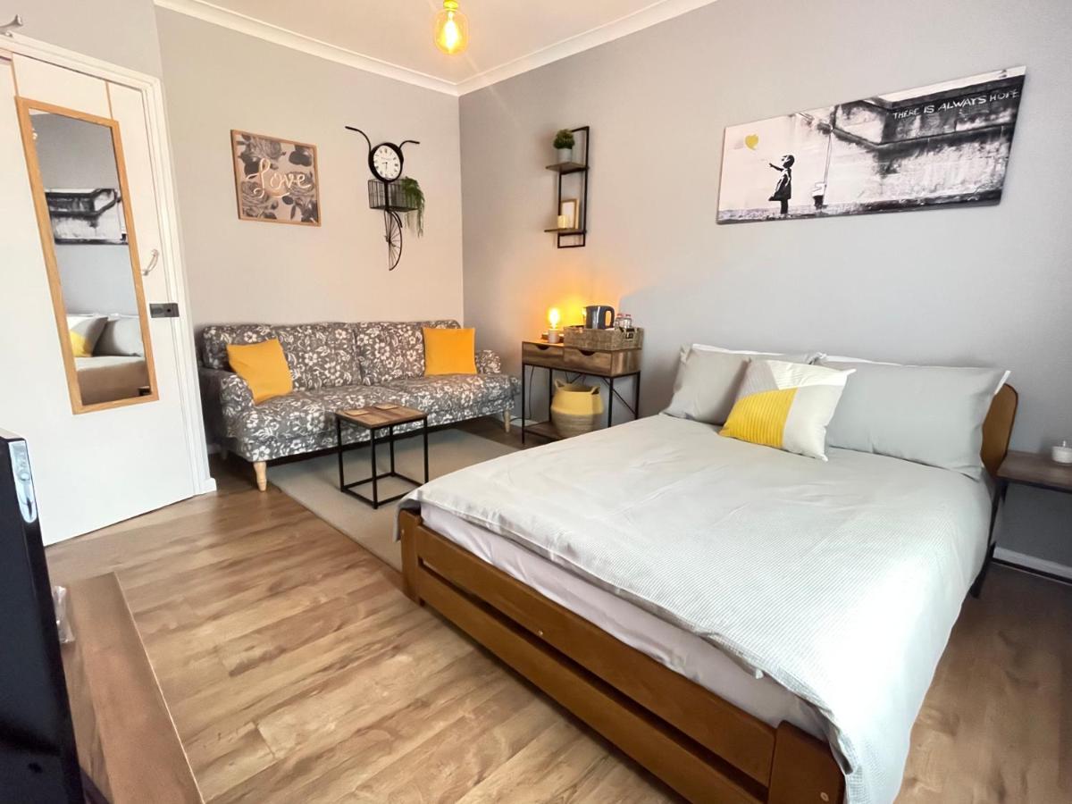 Westend Holiday Room 4 布雷肯 外观 照片